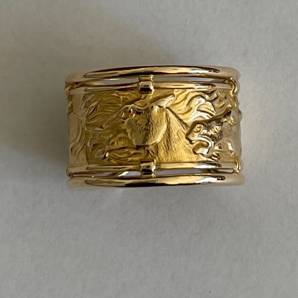 COPY - Carrera y Carrera 18k ring